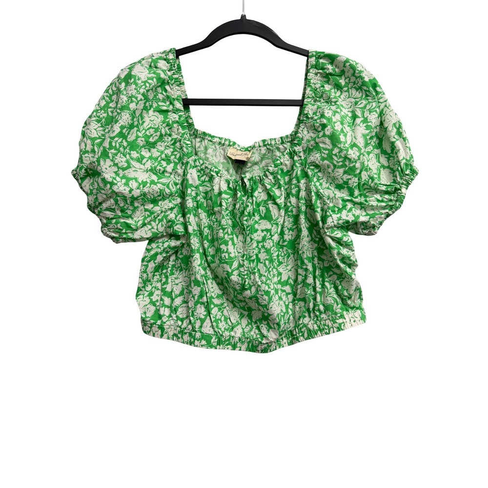 Universal Thread Medium Green Floral Puff Sleeve Cropped Blouse Square Neck